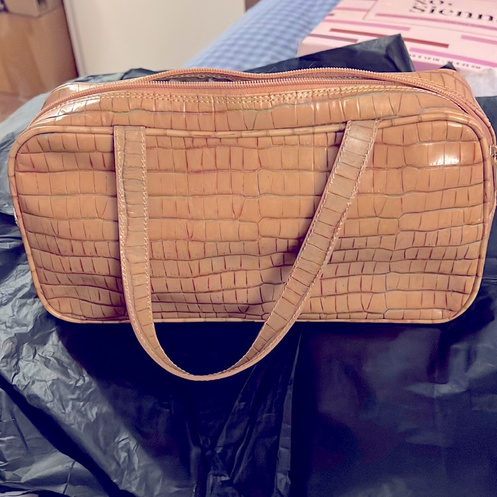 DANIER Italian Leather Bag